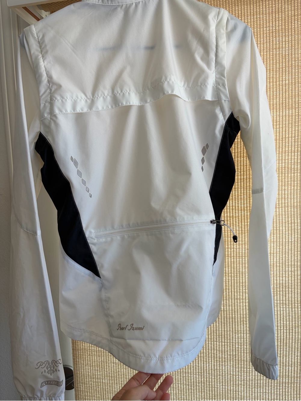 Pearl Izumi White and Black Women’s Utility Cycling Jacket - Picture 5 of 5